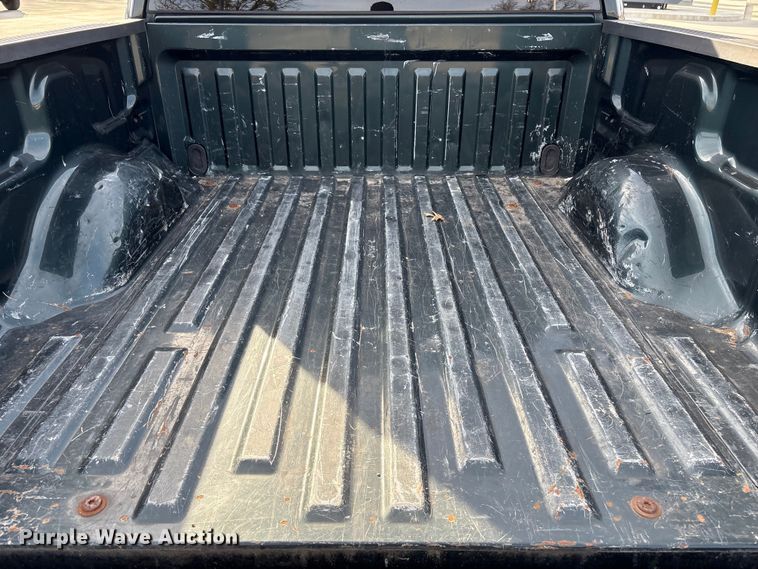 image for item EV2698 2005 Ford F150 Ext. Cab pickup truck