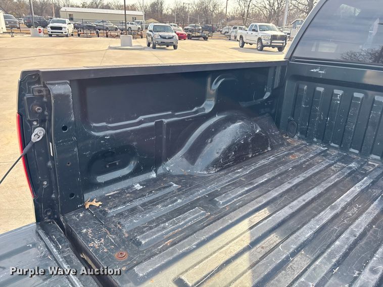 image for item EV2698 2005 Ford F150 Ext. Cab pickup truck