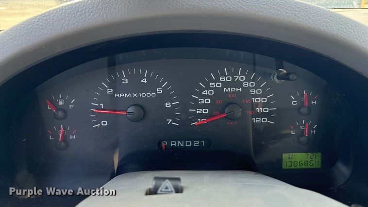 image for item EV2698 2005 Ford F150 Ext. Cab pickup truck