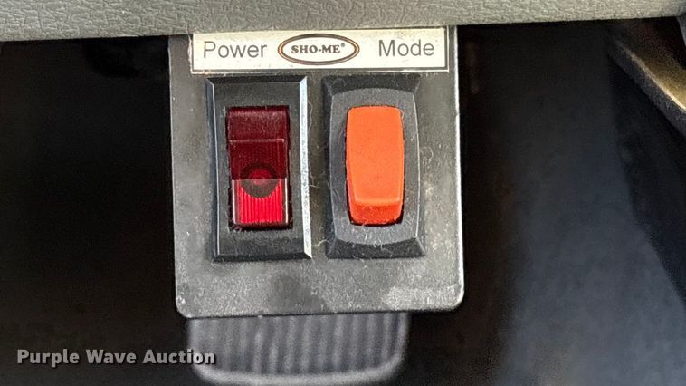 image for item EV2698 2005 Ford F150 Ext. Cab pickup truck