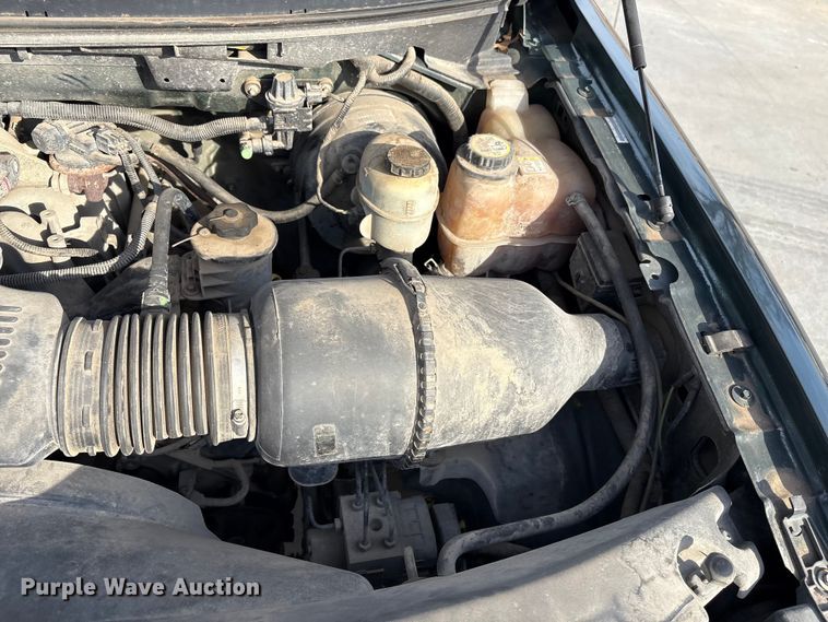 image for item EV2698 2005 Ford F150 Ext. Cab pickup truck