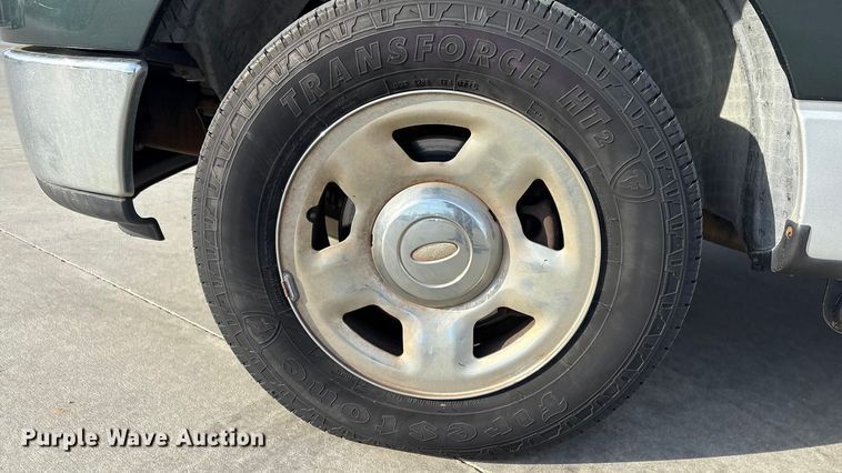 image for item EV2698 2005 Ford F150 Ext. Cab pickup truck