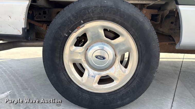 image for item EV2698 2005 Ford F150 Ext. Cab pickup truck