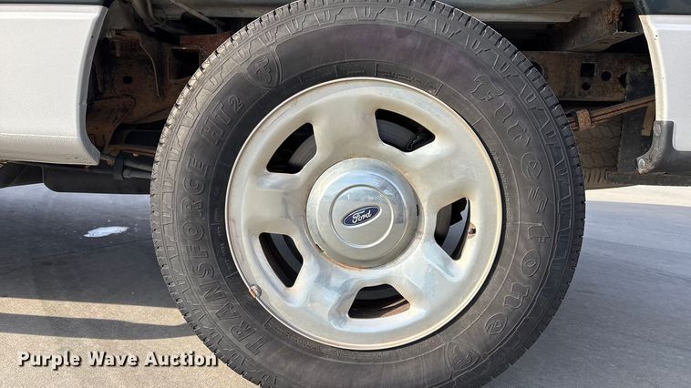 image for item EV2698 2005 Ford F150 Ext. Cab pickup truck