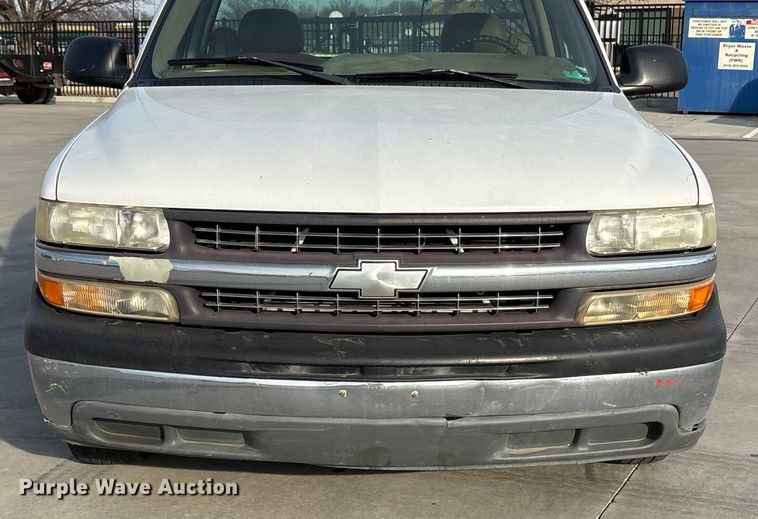 image for item EV2699 1999 Chevrolet Silverado pickup truck