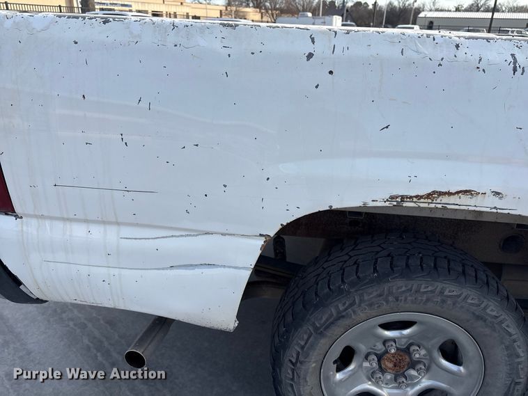 image for item EV2699 1999 Chevrolet Silverado pickup truck