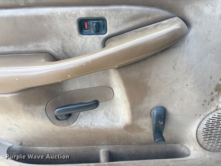 image for item EV2699 1999 Chevrolet Silverado pickup truck