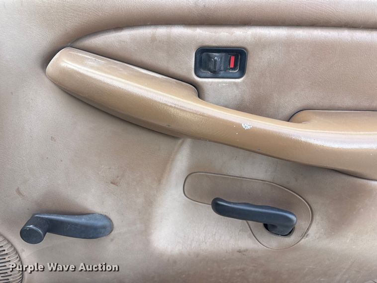 image for item EV2699 1999 Chevrolet Silverado pickup truck