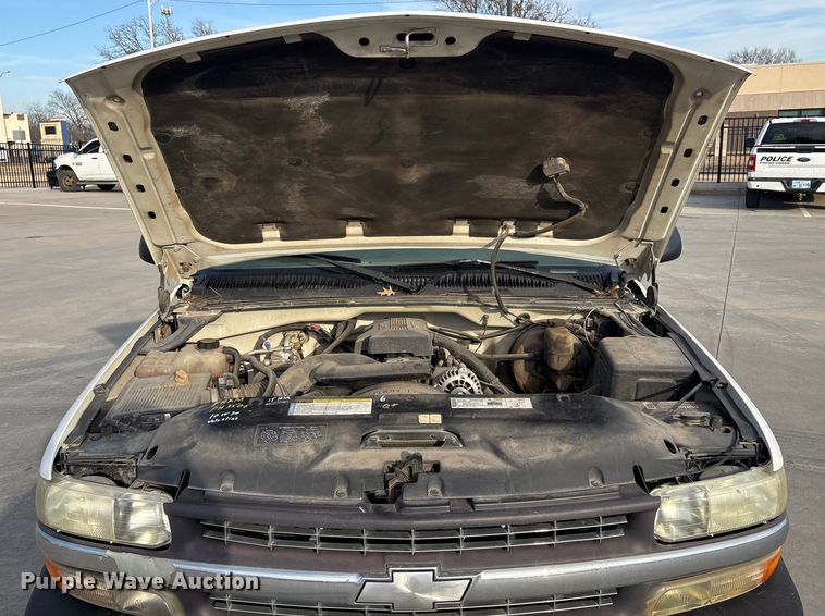 image for item EV2699 1999 Chevrolet Silverado pickup truck