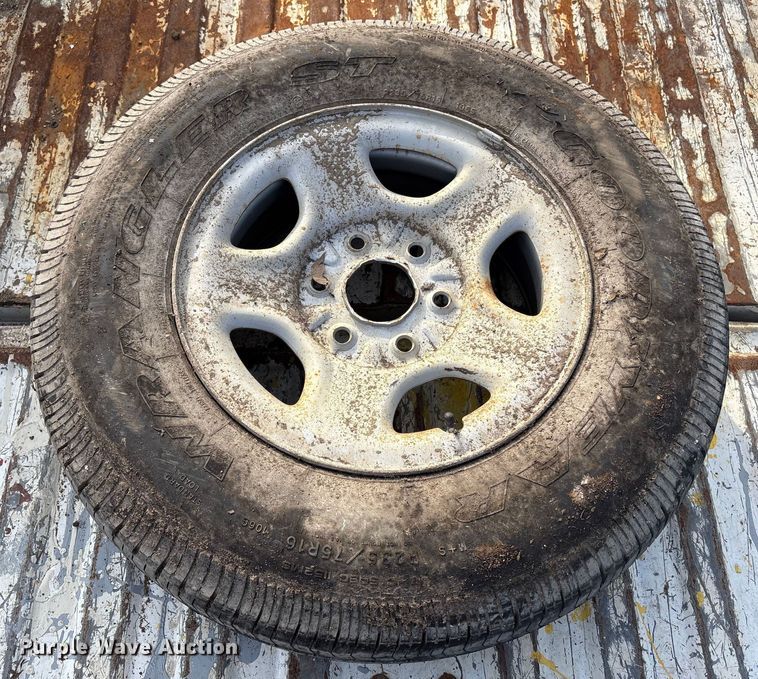 image for item EV2699 1999 Chevrolet Silverado pickup truck