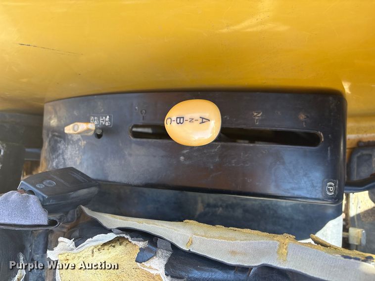 image for item EV2744 2008 John Deere 110 backhoe