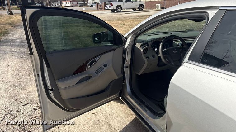 image for item EV2756 2011 Buick Lacrosse Sedan