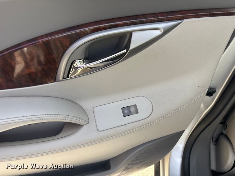 image for item EV2756 2011 Buick Lacrosse Sedan