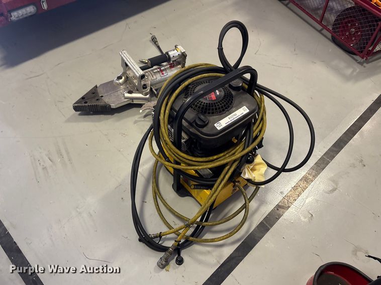 image for item EV2760 Hydraulic Rescue Jaws