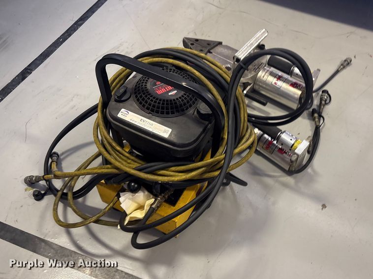 image for item EV2760 Hydraulic Rescue Jaws