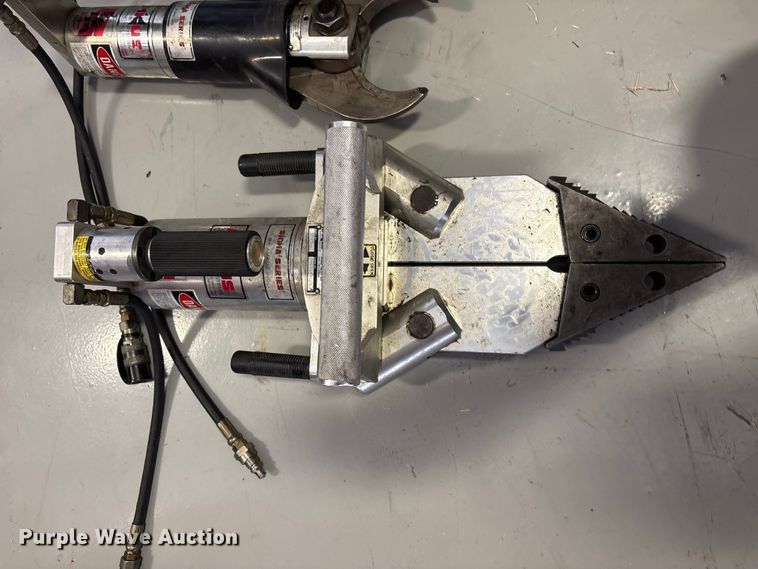 image for item EV2760 Hydraulic Rescue Jaws
