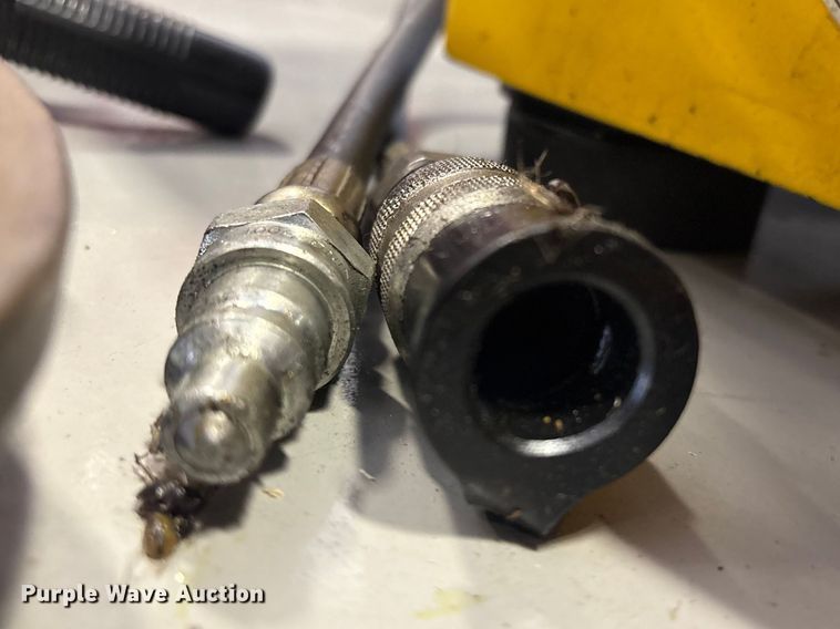 image for item EV2760 Hydraulic Rescue Jaws