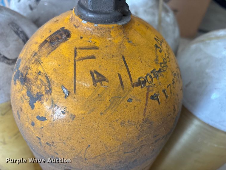 image for item EV2765 Approximately 11 oxygen tanks