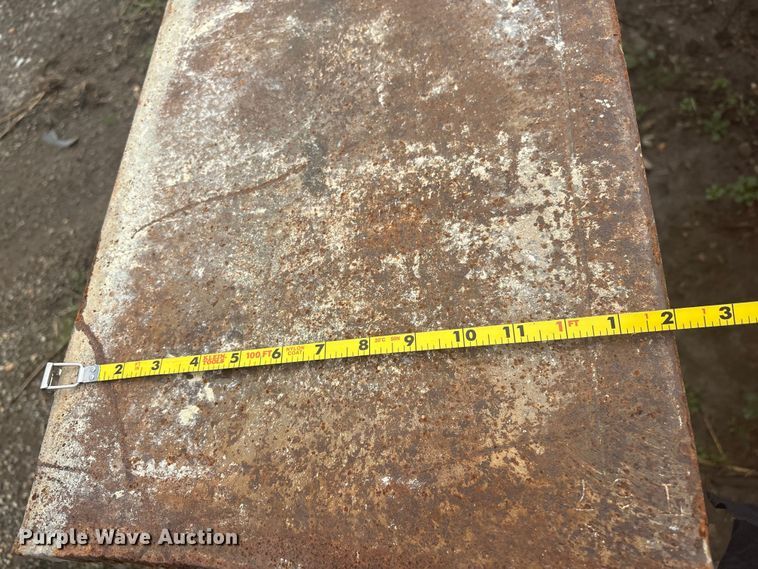 image for item EV2811 (4) I-beams