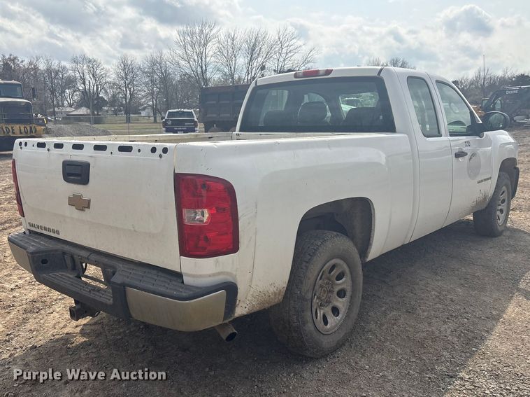 image for item EV2812 2008 Chevrolet Silverado 1500 Ext. Cab pickup truck