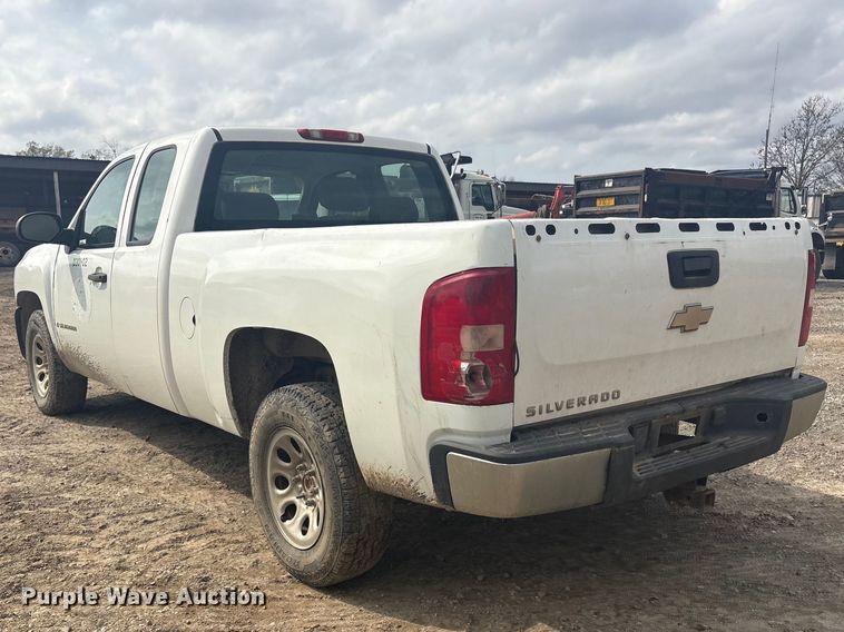 image for item EV2812 2008 Chevrolet Silverado 1500 Ext. Cab pickup truck