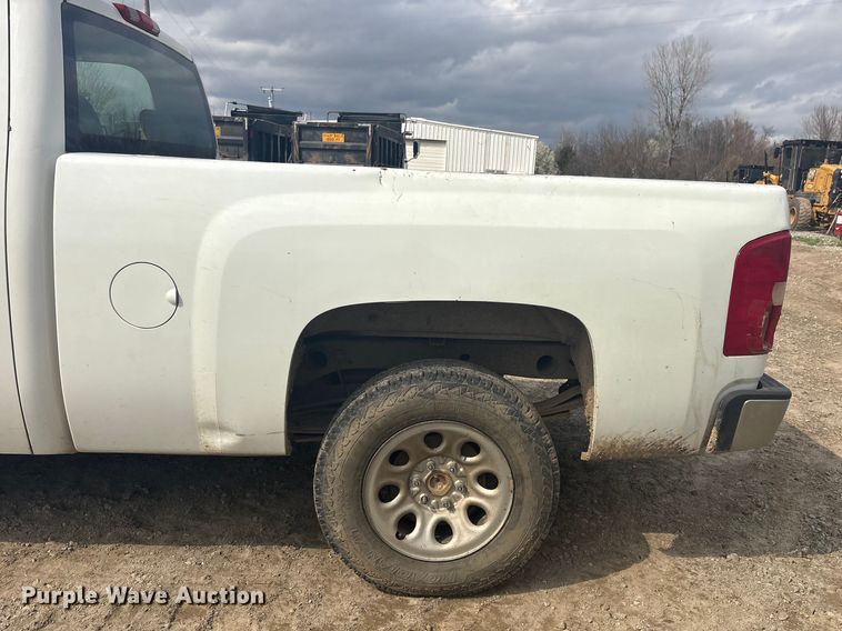 image for item EV2812 2008 Chevrolet Silverado 1500 Ext. Cab pickup truck