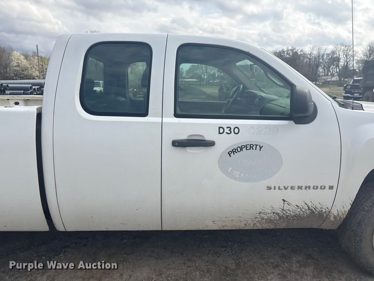 image for item EV2812 2008 Chevrolet Silverado 1500 Ext. Cab pickup truck