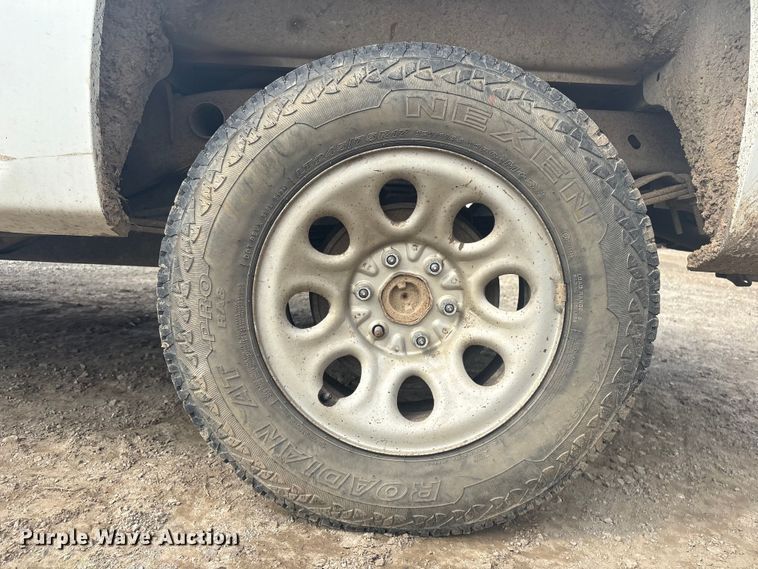 image for item EV2812 2008 Chevrolet Silverado 1500 Ext. Cab pickup truck