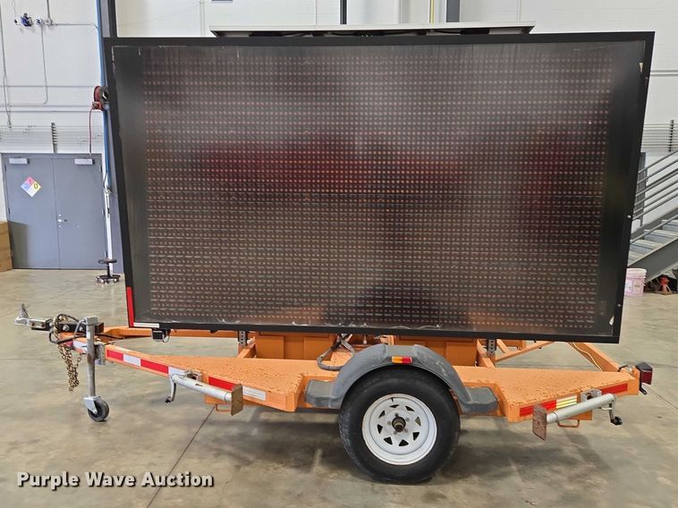 image for item EV5501 2015 Ver-Mac message board trailer