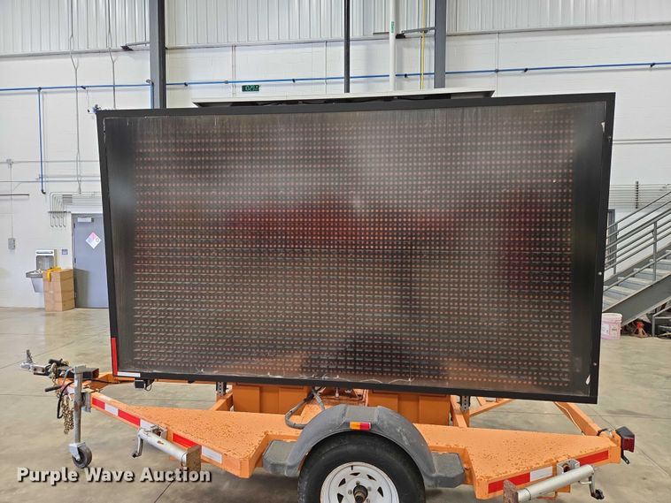 image for item EV5501 2015 Ver-Mac message board trailer