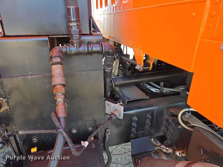 image for item EV5502 2012 Freightliner 114SD dump truck