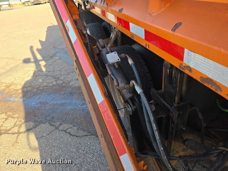 image for item EV5502 2012 Freightliner 114SD dump truck