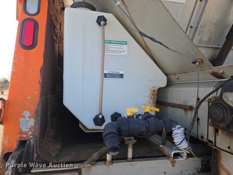 image for item EV5502 2012 Freightliner 114SD dump truck