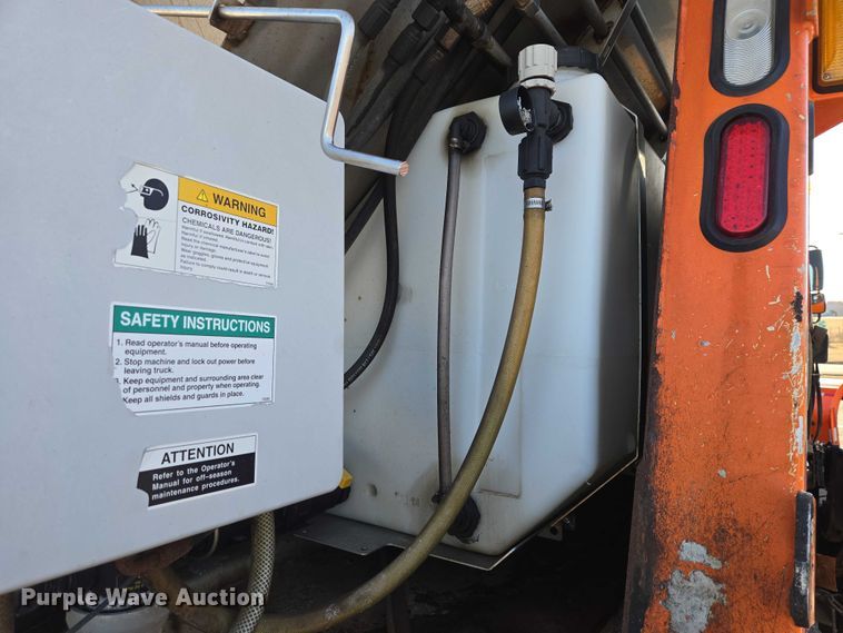 image for item EV5502 2012 Freightliner 114SD dump truck