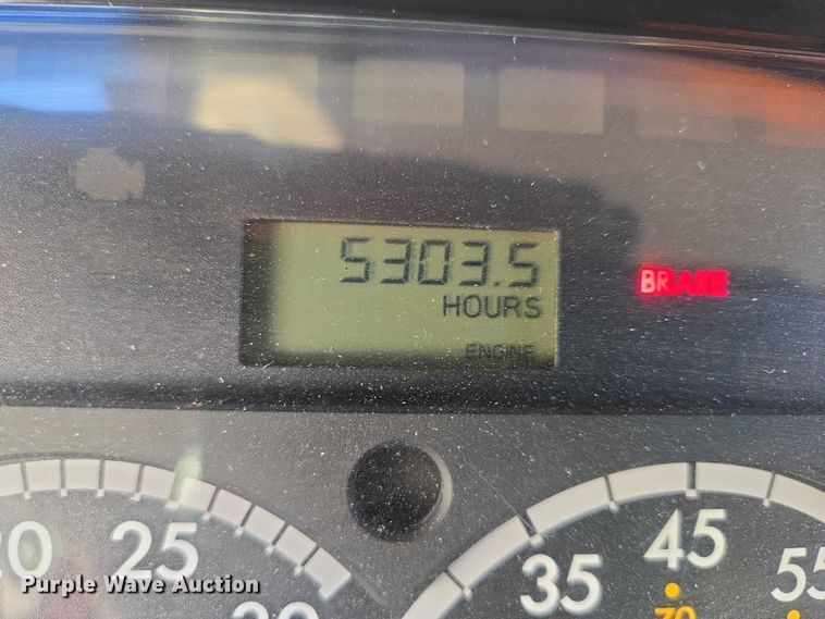 image for item EV5502 2012 Freightliner 114SD dump truck