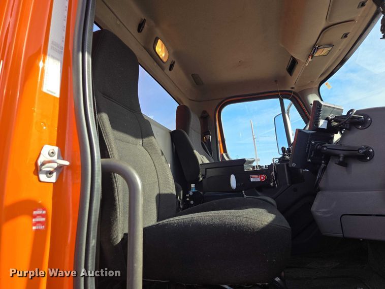 image for item EV5502 2012 Freightliner 114SD dump truck