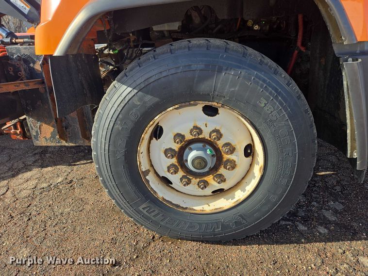 image for item EV5502 2012 Freightliner 114SD dump truck