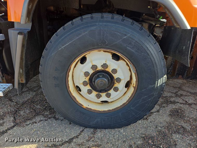 image for item EV5502 2012 Freightliner 114SD dump truck