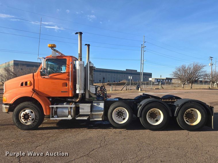 image for item EV5503 2006 Sterling LT9500 semi truck