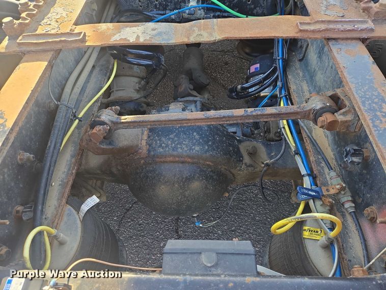 image for item EV5503 2006 Sterling LT9500 semi truck