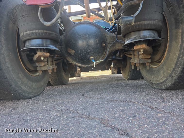 image for item EV5503 2006 Sterling LT9500 semi truck