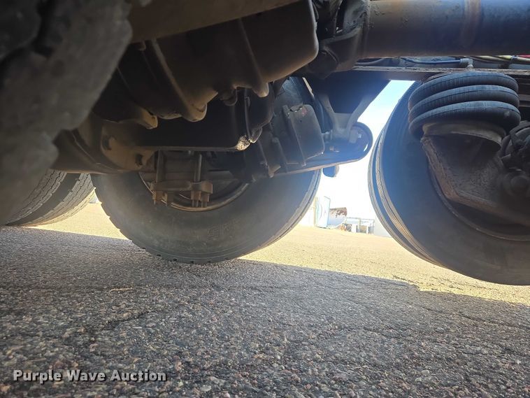 image for item EV5503 2006 Sterling LT9500 semi truck