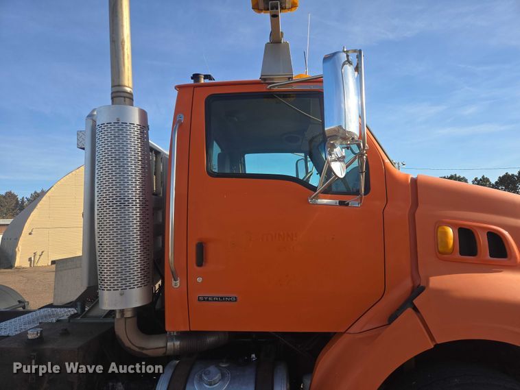 image for item EV5503 2006 Sterling LT9500 semi truck
