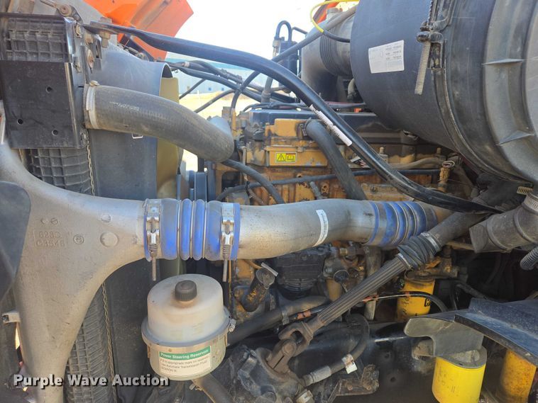 image for item EV5503 2006 Sterling LT9500 semi truck