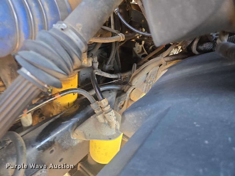 image for item EV5503 2006 Sterling LT9500 semi truck