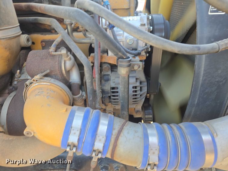 image for item EV5503 2006 Sterling LT9500 semi truck