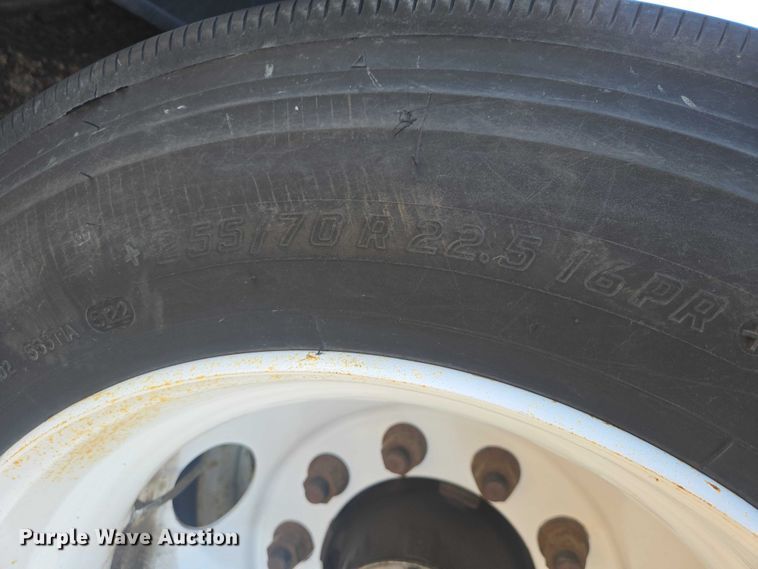 image for item EV5503 2006 Sterling LT9500 semi truck