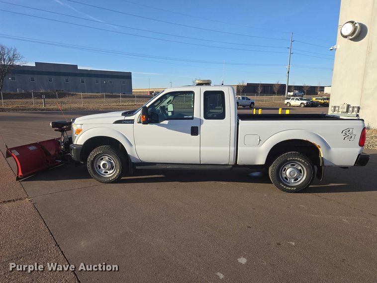 image for item EV5505 2011 Ford F250 Super Duty Ext. Cab pickup truck