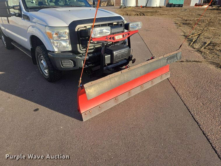 image for item EV5505 2011 Ford F250 Super Duty Ext. Cab pickup truck