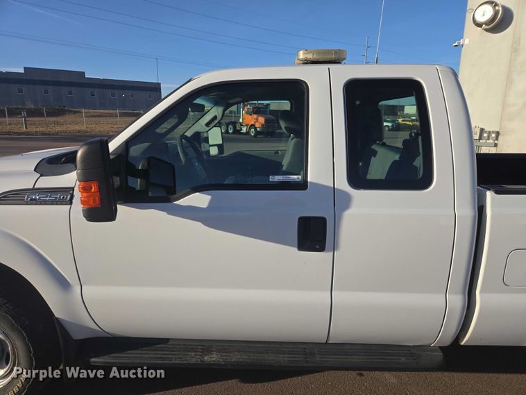 image for item EV5505 2011 Ford F250 Super Duty Ext. Cab pickup truck
